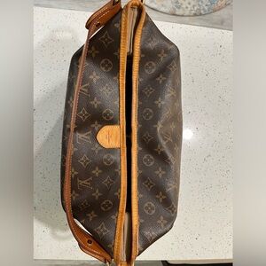 LOUIS VUITTON Monogram Delightful PM authentic bag. Date code SD0134